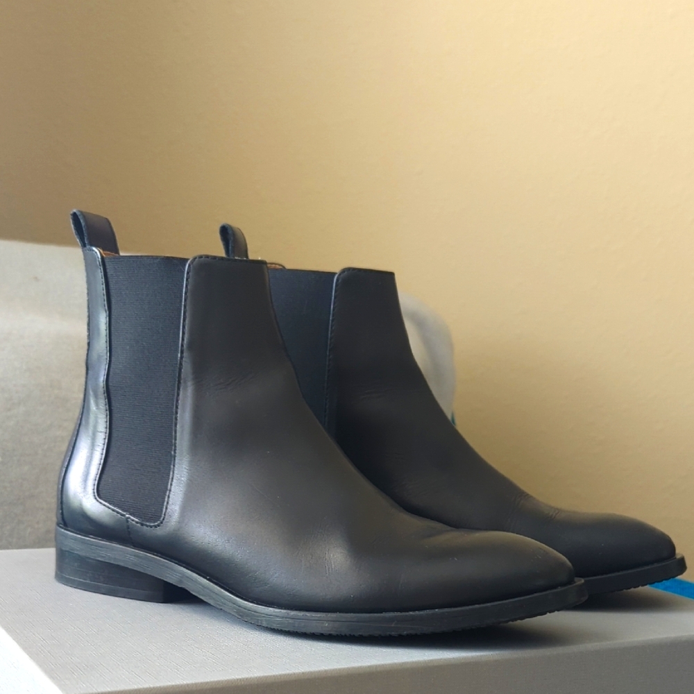 Everlane The Modern Chelsea Boots